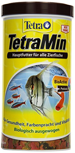 TetraMin (Hauptfutter für alle Zierfische in Flockenform, für ein langes und gesundes Fischleben und klares Wasser, plus Präbiotika für verbesserte Körperfunktionen und Futterverwertung), 1 Liter Dose
