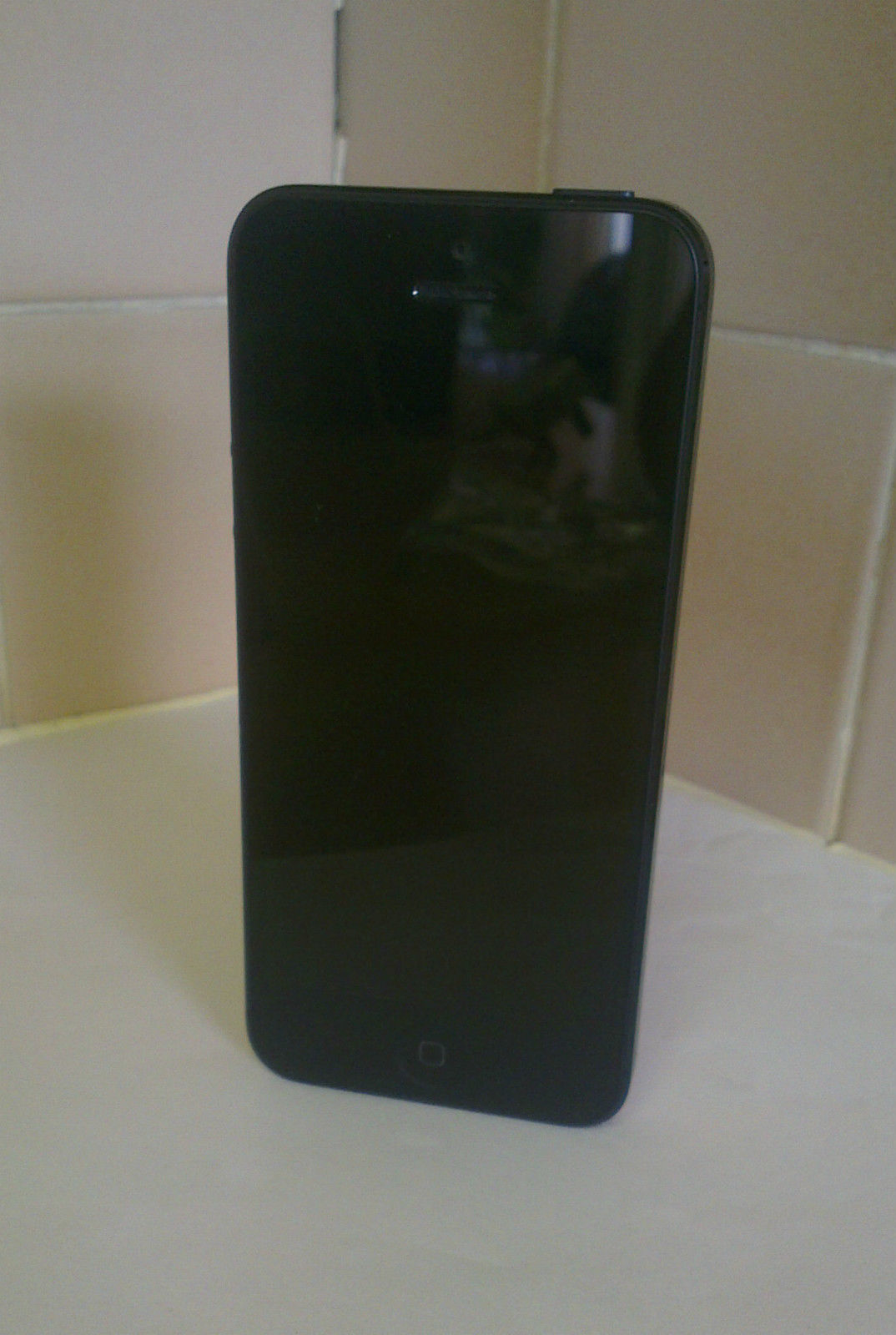 Apple iPhone 5 - 16 GB - Black & Slate (Unlocked) Smartphone GRADE -A- & BOXED