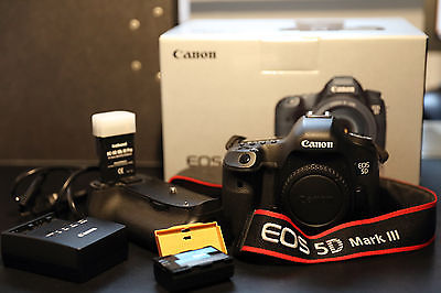 Canon EOS 5D Mark III 22.3MP Gehäuse Body mit Batteriegriff sehr gepflegt