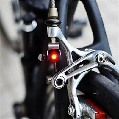 Fahrrad Rot LED Bremslicht Draussen Wasserbeständig Radfahren Wandern Safe OP