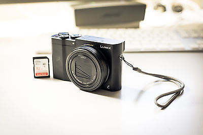 Panasonic LUMIX DMC-TZ101 Digitalkamera - Zubehörpaket