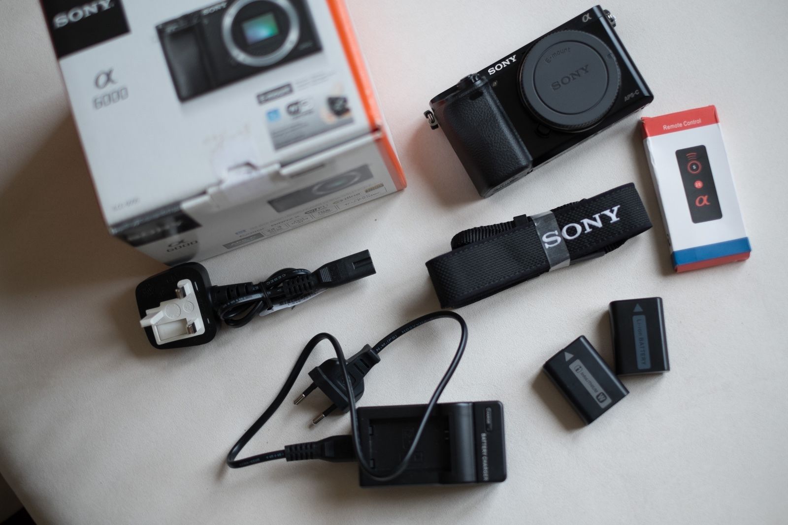 Sony Alpha A6000 24.3MP Digitalkamera - Schwarz BLACK