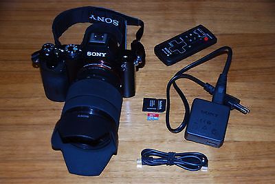 Sony Alpha 7 Kit  A7- ILCE7+ 28-70 mm Objektiv mit Remote control und SD X-Card