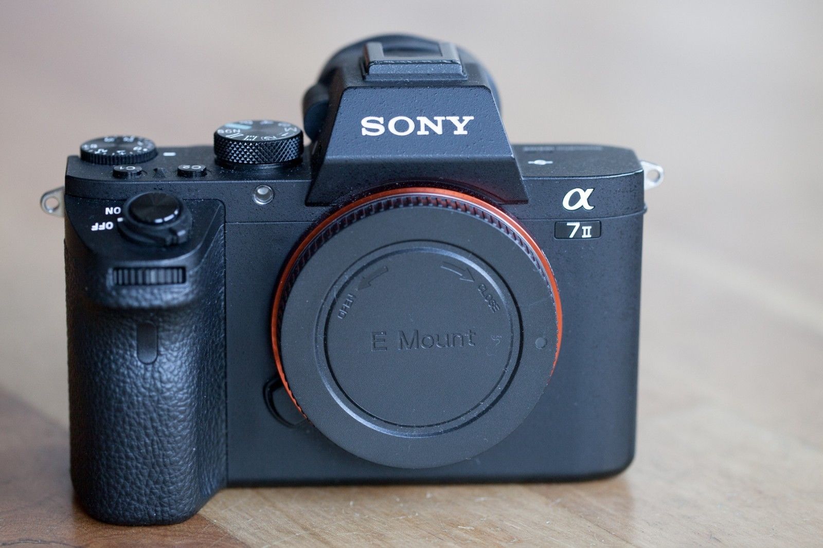 Sony Alpha 7 II 24,3 MP Digitalkamera -  nur Gehäuse - voll funktionsfähig