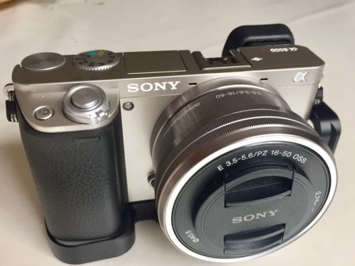 Sony Alpha 6000 24,3 MP Digitalkamera - Silber mit 16-50mm Kit Objektiv