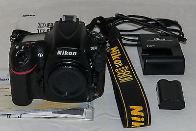 Nikon D800 Gehäuse Vollformat 36,2 MP NEUWERTIG !!! NUR ca 6600 Auslösungen