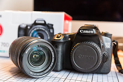 Canon EOS 70D 20.2 MP SLR-Digitalkamera - Schwarz (Kit m/ EF-S 18-135mm...