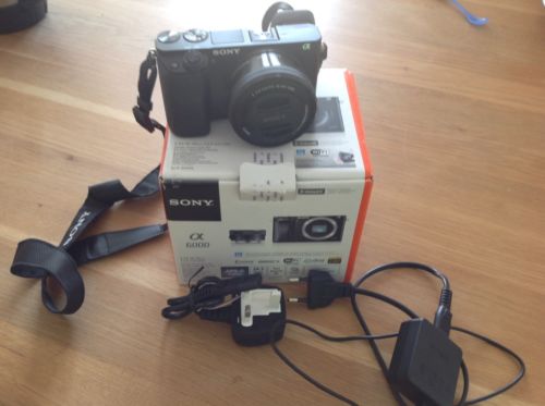Sony Alpha ILCE-6000L 24.3 MP SLR-Digitalkamera - Schwarz (Kit m/ E PZ 16-50mm …