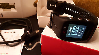 polar M400 GPS sportuhr-Schwarz-mit Brustgurt H7Herzfrequenz-Sensor-fast wie neu
