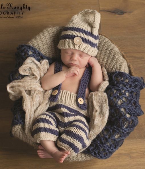 Baby Strickmütze Neugeborenen Fotoshooting Newborn Fotografie Kinderfoto Felix