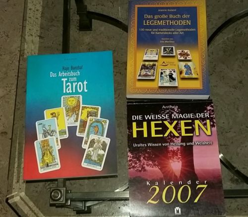 Bücherpaket, Tarot, Spiritualität, weiße Magie, Hexenkalender 