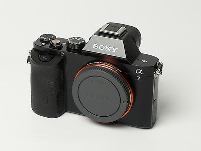 Sony Alpha 7 (ILCE-7) A7 24.3 MP SLR-Digitalkamera Body, schwarz, top Zustand