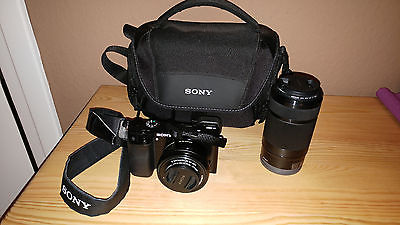 Sony Alpha 6000 24,3 MP Digitalkamera (schwarz) - 2 Objektive + Garantie + mehr