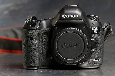 Canon EOS 5D Mark III 22.3MP SLR-Digitalkamera - Schwarz (Nur Gehäuse - Body)