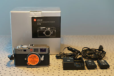 Leica M M9 18.0MP Digitalkamera - Grau