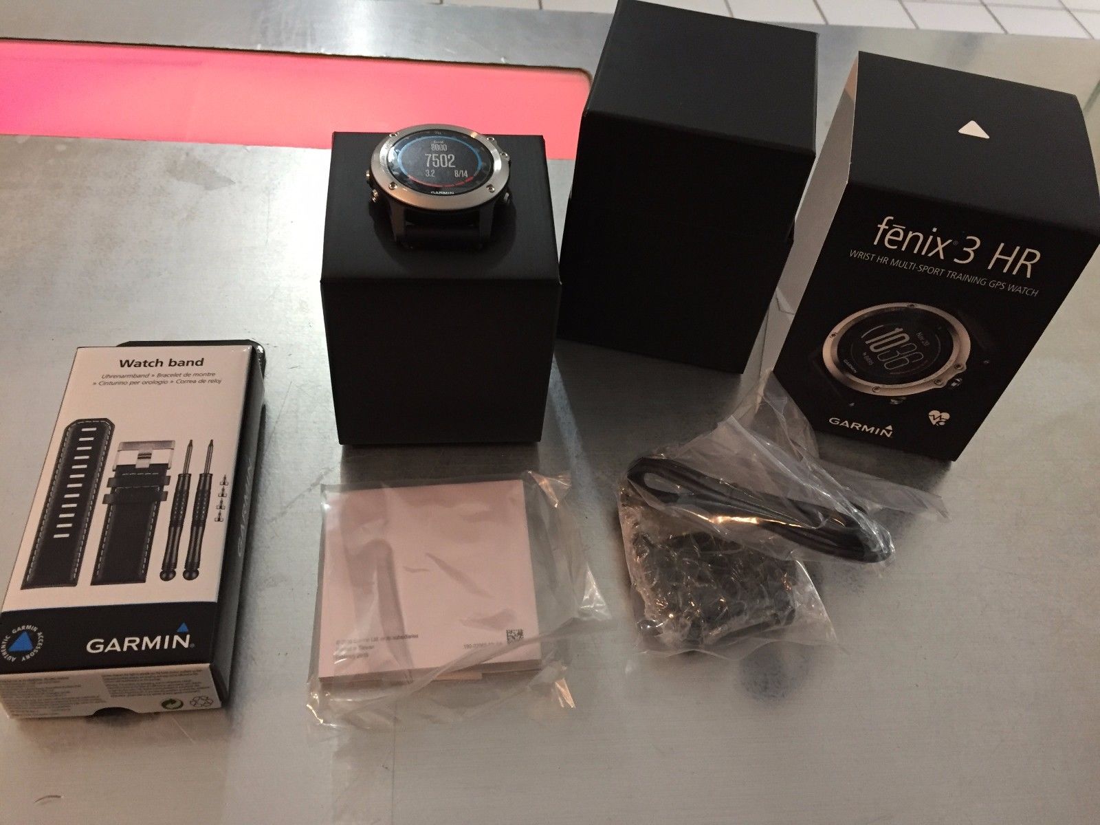 Garmin fenix 3 HR GPS-Multisport-Smartwatch 1 Tag getragen mit extra armband