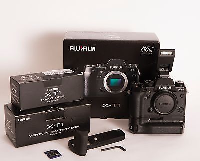 Fujifilm X-T1 Gehäuse (nur ca. 5000 Auslösungen) + VG-XT1 Batteriegriff + MHG XT