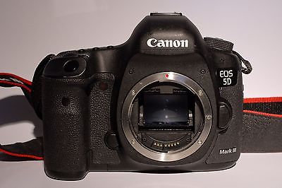 Canon EOS 5D Mark III mk3 Digitalkamera - (Gehäuse)+ / NUR 1400 AUSLÖSUNGEN