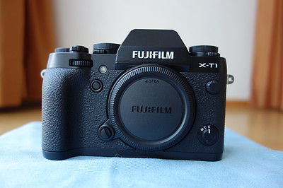 Fujifilm X-T1 Digitalkamera, Gehäuse, schwarz, wie neu!
