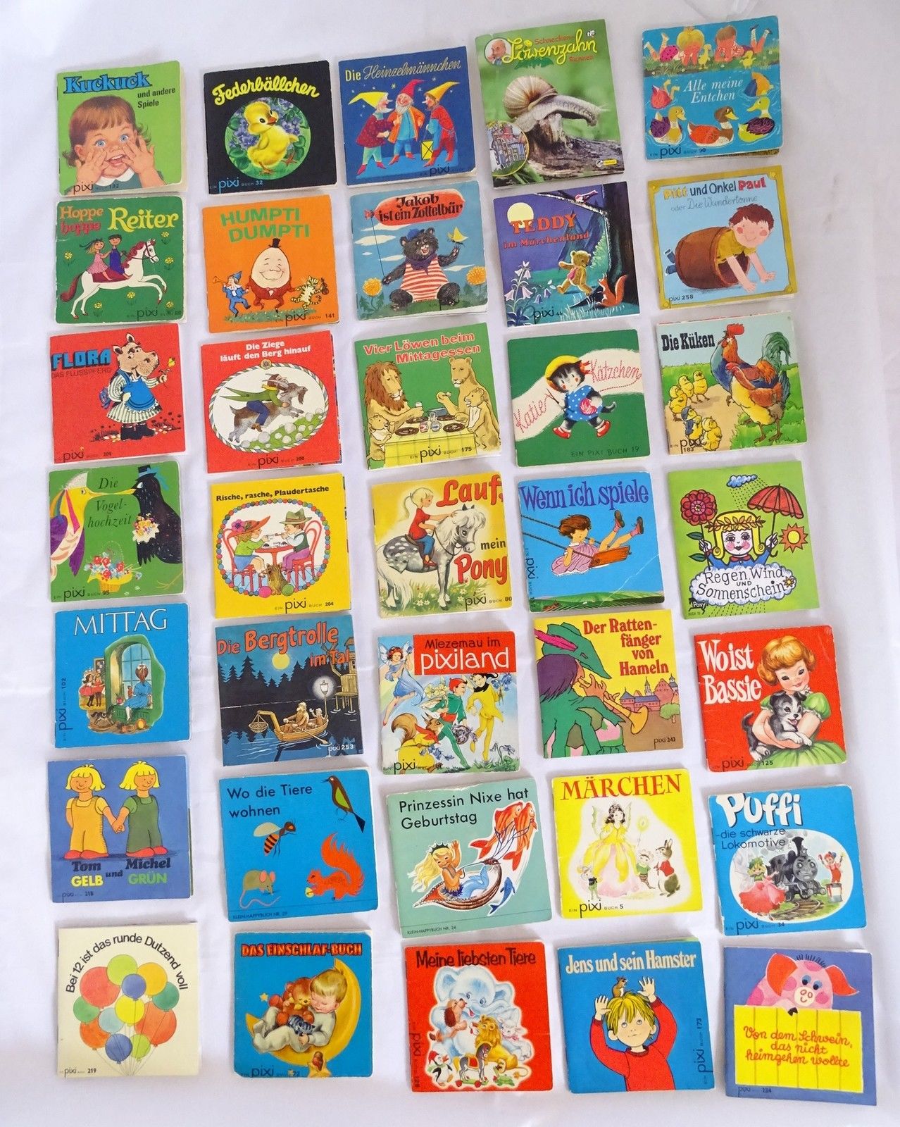 Riesen Konvolut Kinder Mini Bücher überwiegend Pixi, Asterix, Mickey Mouse usw.