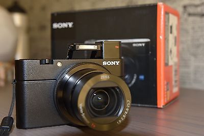 Sony DSC-RX 100 M III Digitalkamera Schwarz  WIE NEU !!! TOP Zustand ! OVP !