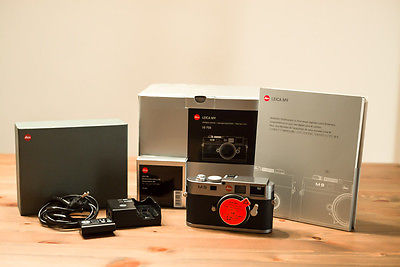 Leica M9 mit 18 MP, grau, neuer Sensor, ca. 7950 Auslösungen, sehr guter Zustand