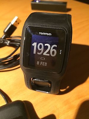 TomTom Runner Cardio GPS-Uhr schwarz 1x benutzt
