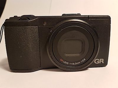 Ricoh GR Digitalkamera (16,2 Megapixel, CMOS Sensor, schwarz)