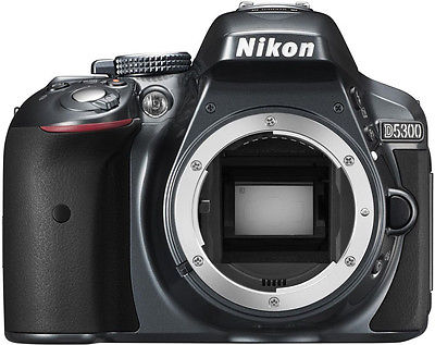 Nikon D D5300 24.2MP Digitalkamera - Anthrazit +AF-S Nikkor 18-105mm 1:3,5-5,6 