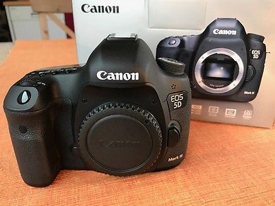 Canon EOS 5D MarkIII 22.3MP SLR-Digitalkamera(Body), neuwertig, 1327 Auslösungen