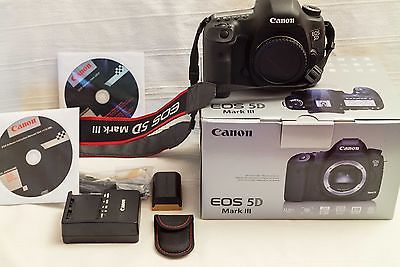 Canon EOS 5D Mark III 22.3 MP SLR-Digitalkamera - Schwarz (Gehäuse) - WIE NEU!!!