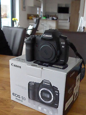 Canon EOS 5D Mark II, Vollformatkamera, 21.1MP Digitalkamera - Schwarz, nur Body