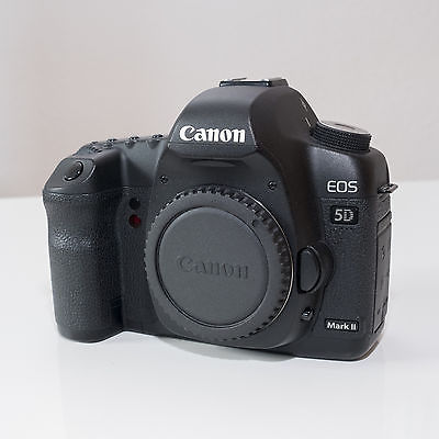 Canon EOS 5D Mark II Body mit 16389 Auslösungen, Vollformat DSLR