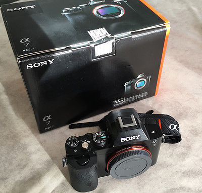 Sony Alpha ILCE-7 24.3 MP SLR-Digitalkamera nur 2200 Auslösungen