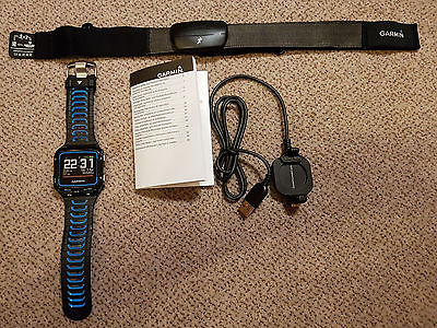 Garmin Forerunner 920XT, GPS-Uhr, schwarz/blau mit Herzfrequenzgurt