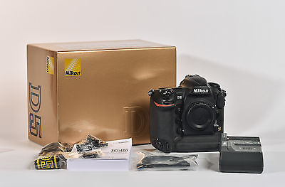 Nikon D5 - Top Zustand - 10500 Auslösungen
