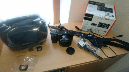Sony Alpha ILCE-6000L 24.3 MP SLR-Digitalkamera - Schwarz (Kit m/ E PZ 16-50mm …