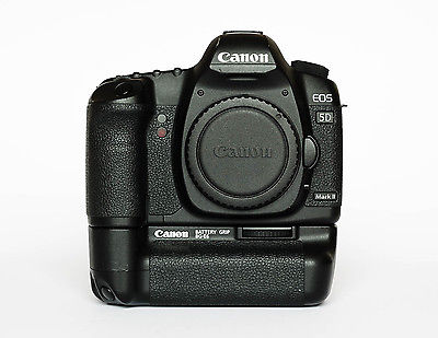 Canon EOS 5D Mark II Gehäuse mit Handgriff BG-E6