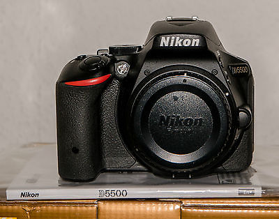 Nikon D5500 24.2 MP SLR-Digitalkamera - Schwarz (Nur Gehäuse)