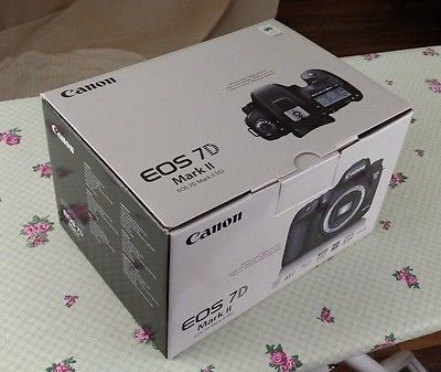 Canon EOS 7D Mark II 20.2MP Digitalkamera - Schwarz