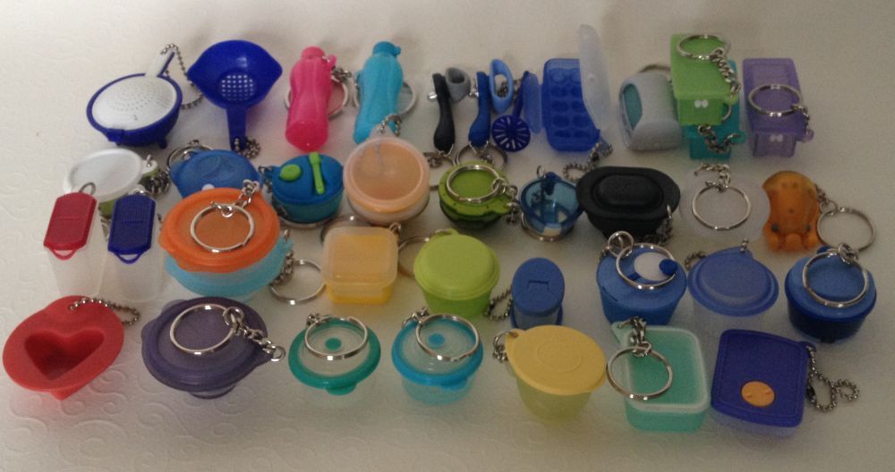 Tupperware Schlüsselanhänger Miniatur Pillendöschen Schlüssel Anhänger wählen
