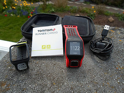 TomTom GPS Laufuhr Herzfrequenzmesser ohne Brustgurt / Runner Cardio / Pulsuhr
