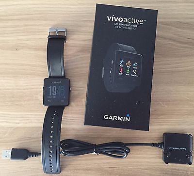 Garmin Vivoactive GPS Smartwatch Schwarz mit Garantie bis 07.2018