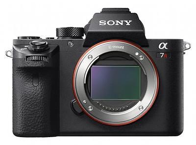 Sony Alpha a7RII Mirrorless Digital Kamera -  a7R II Mark2 Mk 2 - 42.4 Mio.Pixel
