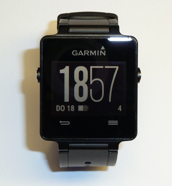 Garmin vivoactive GPS Smartwatch schwarz 