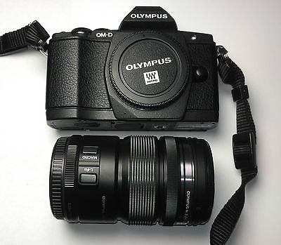Olympus OM-D E-M5 16,1 MP Digitalkamera Schwarz Kit 12-50mm Objektiv OVP wie NEU