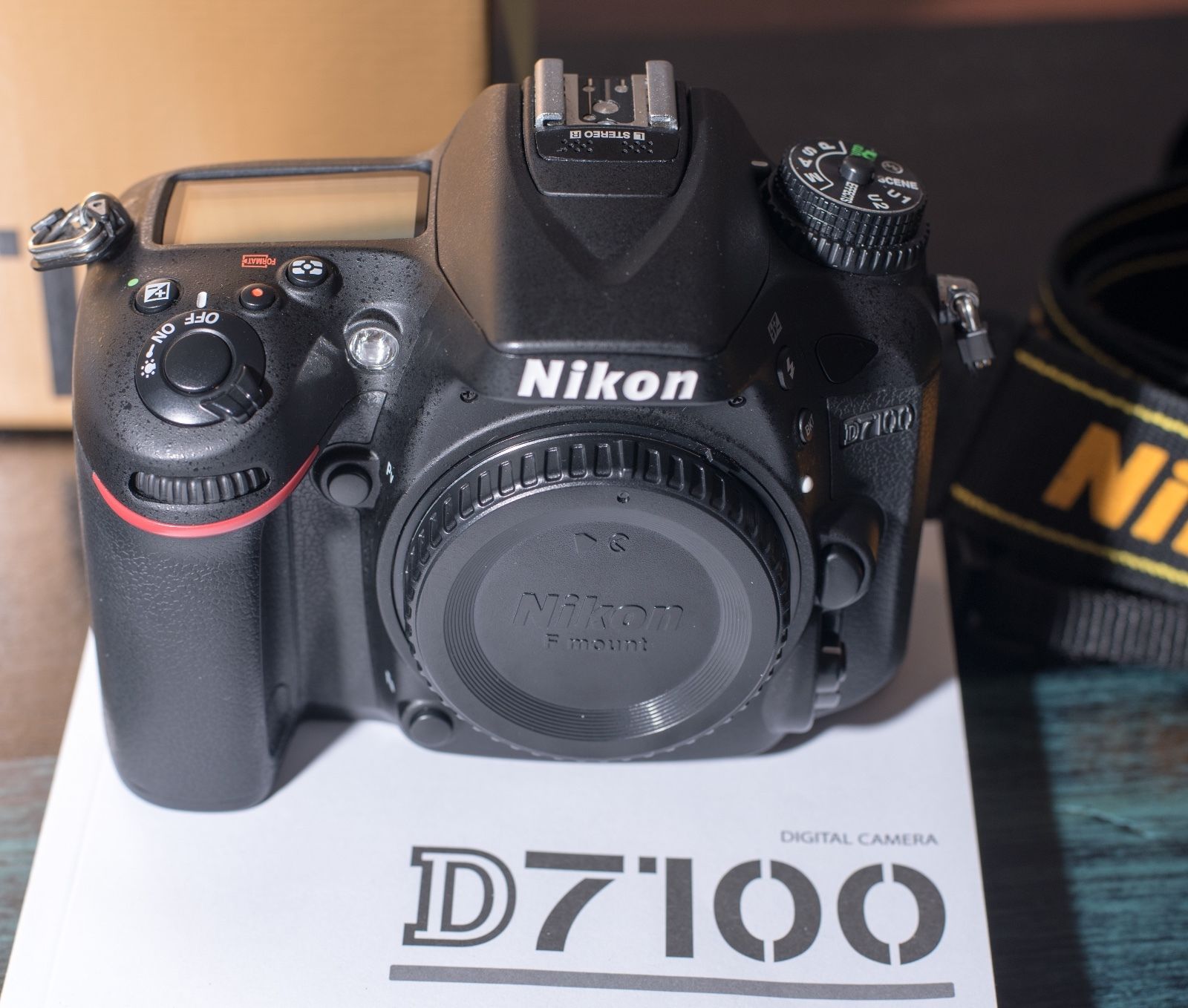 Nikon D7100 Gehäuse Body 24,1 Megapixel DX