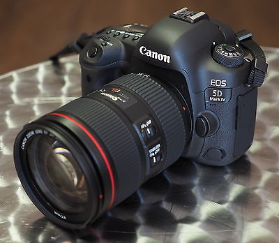 Canon EOS 5D Mark IV 30.4MP mit Canon EF 24-70mm f/2.8L II USM