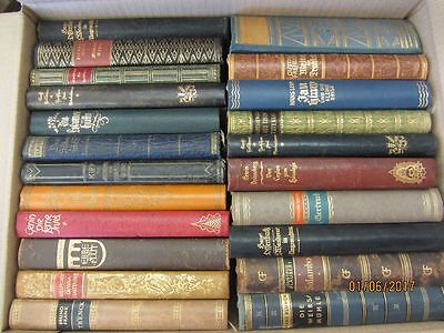 50 Bücher antiquarische Bücher mit edlem Lederbuchrücken