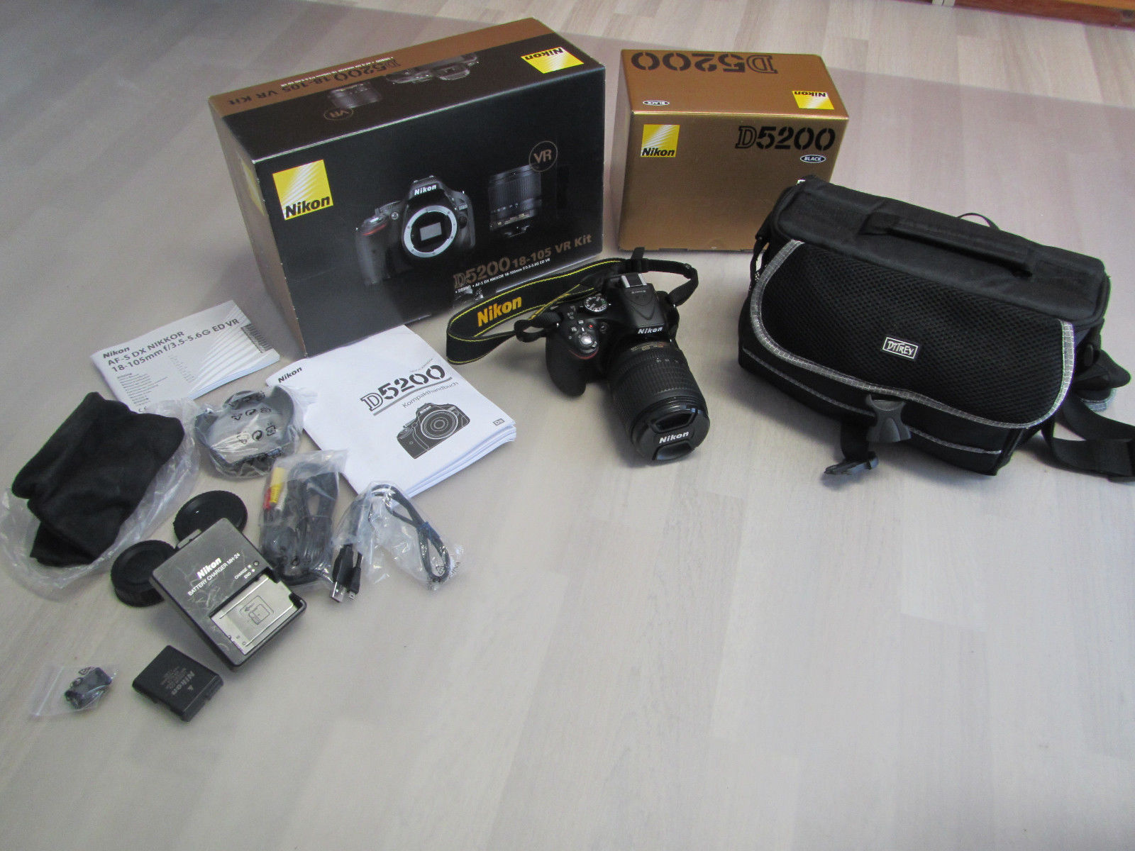 Nikon D5200 Kit mit 18-105mm Objektiv - digitale Spiegelreflexkamera TOP mit OVP